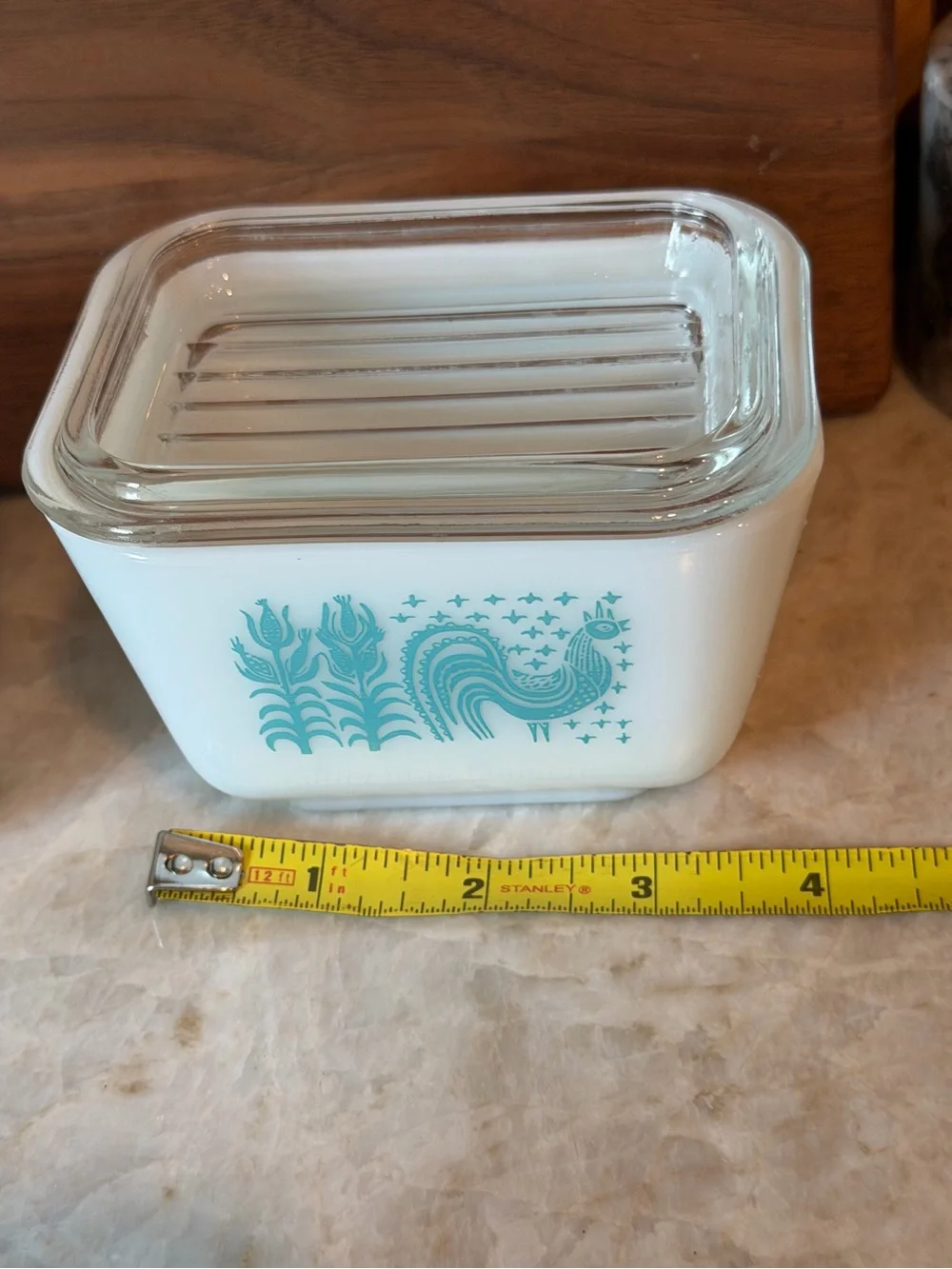 Two vintage 50’s Pyrex Amish Butterprint turquoise refrigerator dishes 501